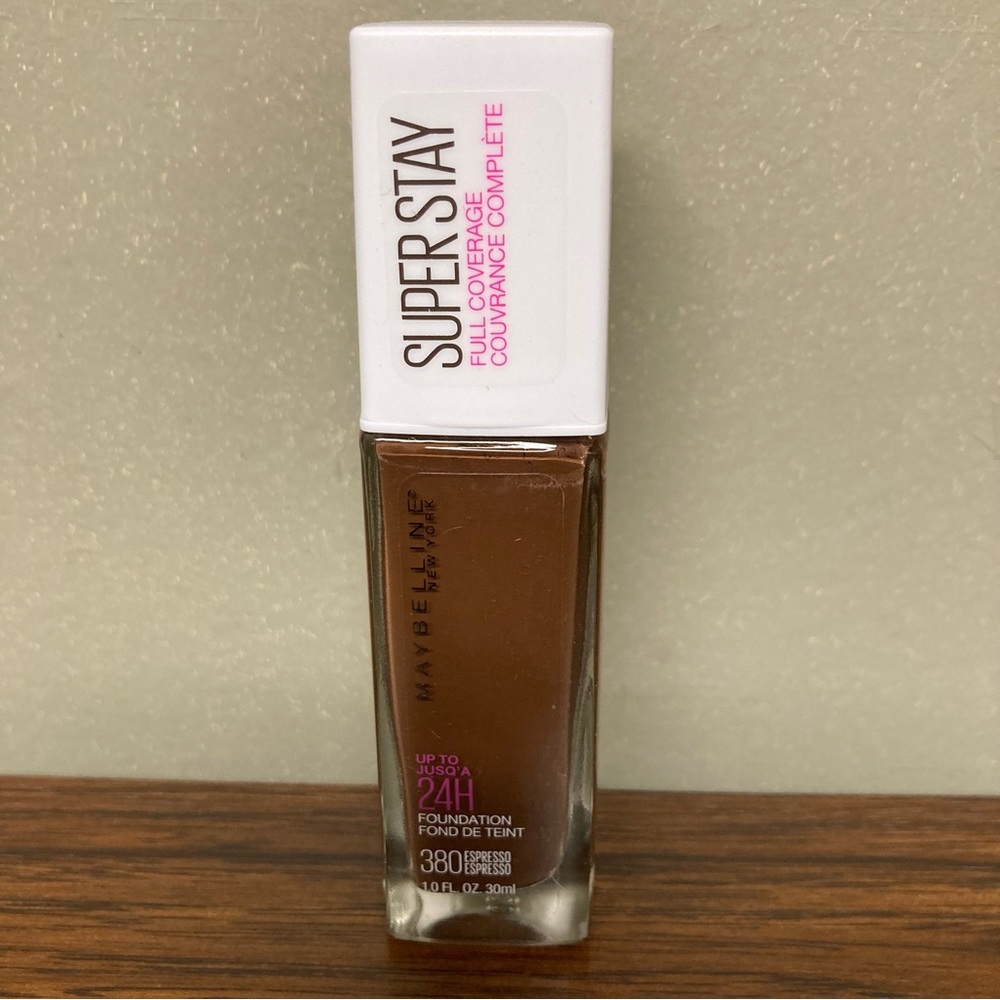 FREE w/ Bundle NWT Maybelline Super Stay Full Coverage Foundation 380 Espresso